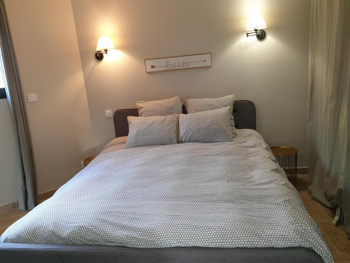 Cosy Wood House Bed & Breakfast Laubressel Exterior photo