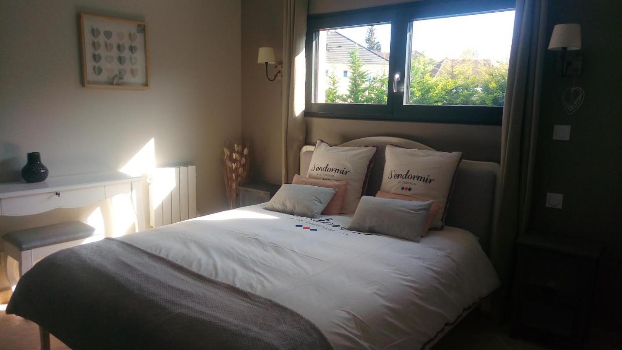 Cosy Wood House Bed & Breakfast Laubressel Exterior photo